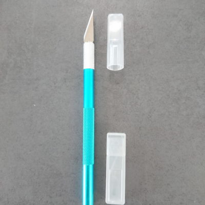 Scalpel pour retouches
